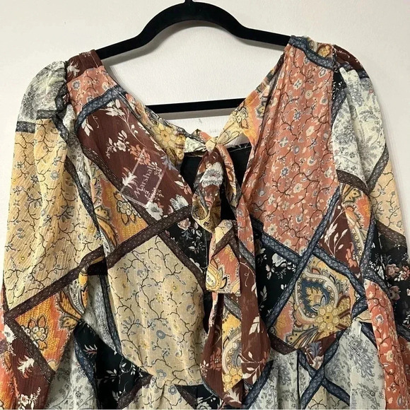 American Eagle Floral Long Sleeve Square Neck Tie Back Cutouts Size M NWOT - Picture 9 of 10